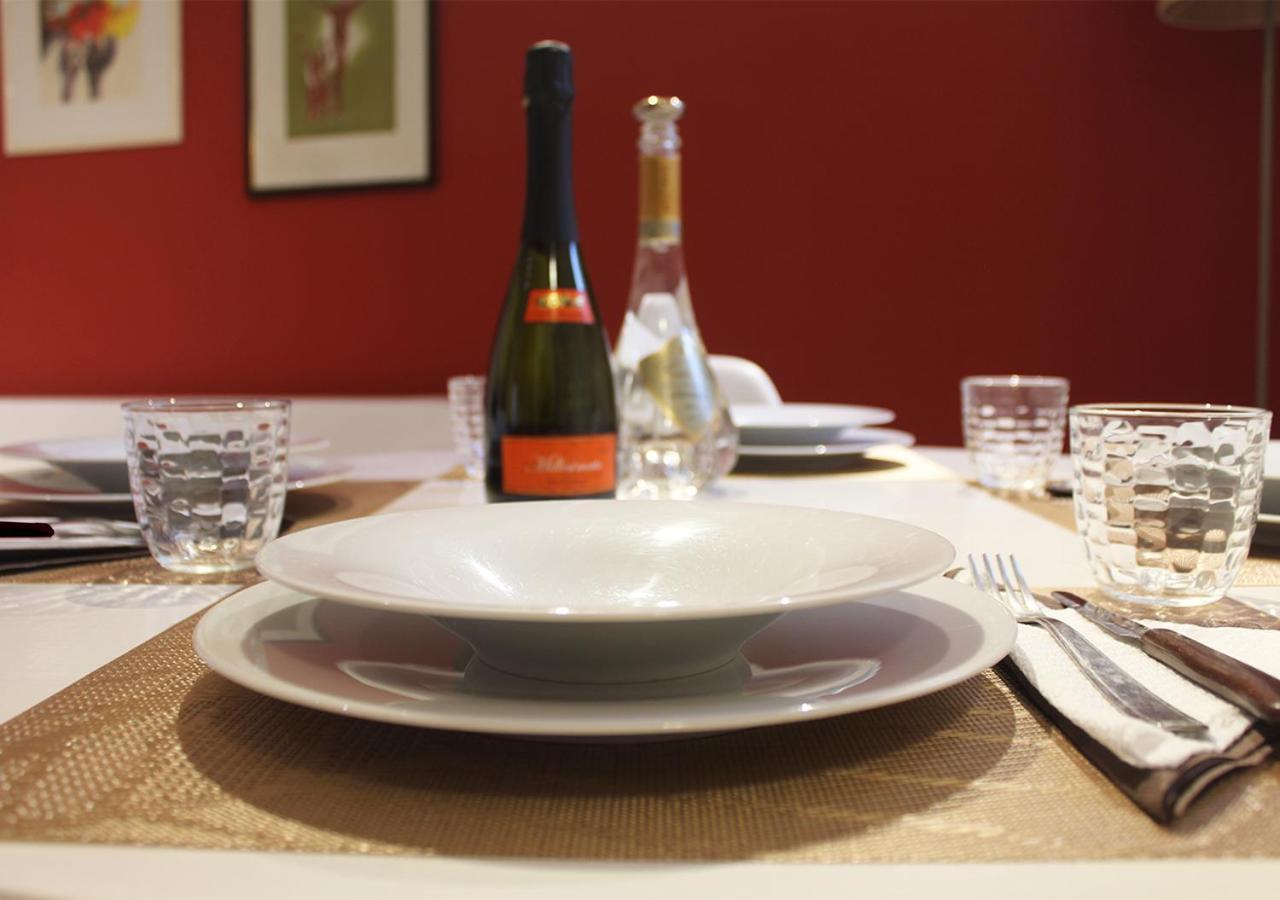 Cozy Apartment In The Heart Of Bologna Esterno foto